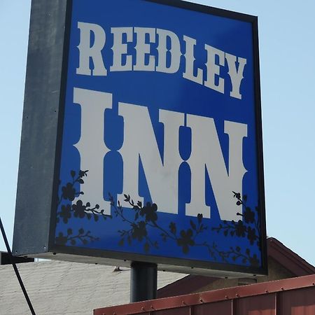 Reedley Inn Extérieur photo